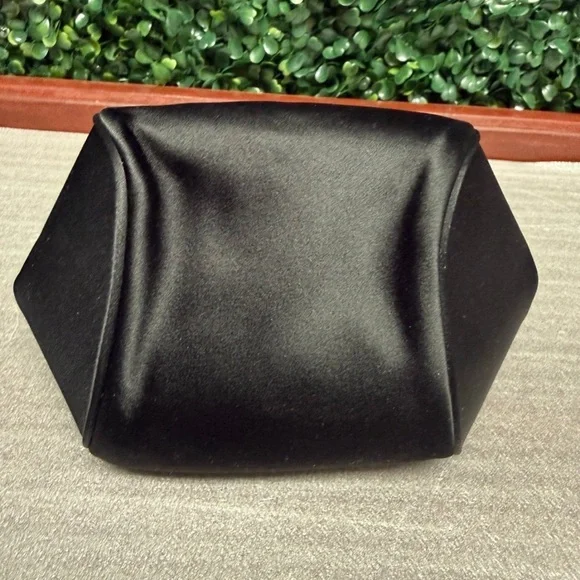 Tiffany & co. Bead Chain Bracelet Back Satin Mini Evening Bag - Picture 6 of 9